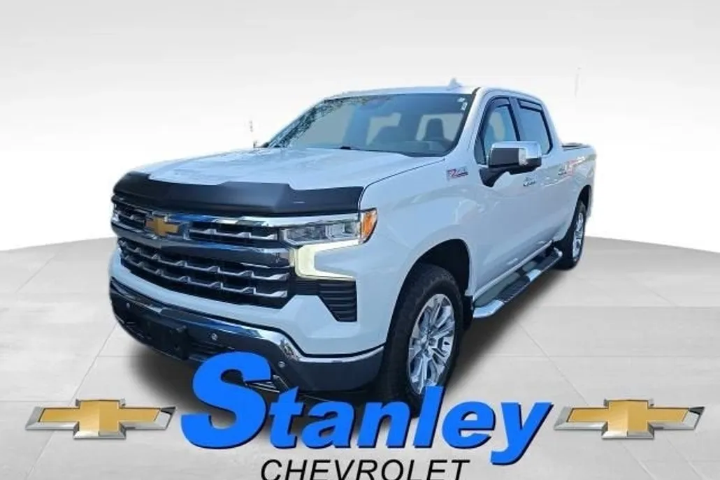 2024 Chevrolet Silverado 1500 LTZ photo 1