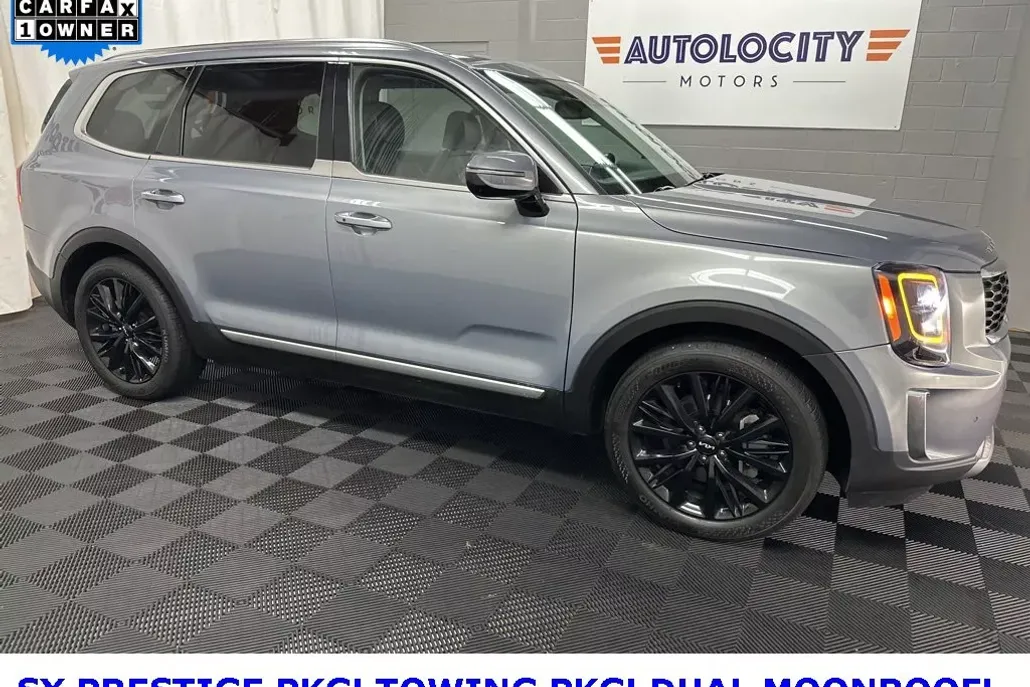 2022 Kia Telluride SX photo 1