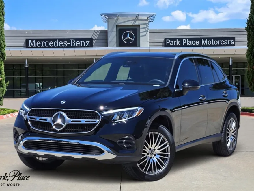 2025 Mercedes Benz GLC 300 photo 1