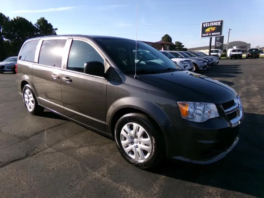 2019 Dodge Grand Caravan SE photo 1
