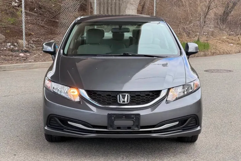 2013 Honda Civic LX photo 1