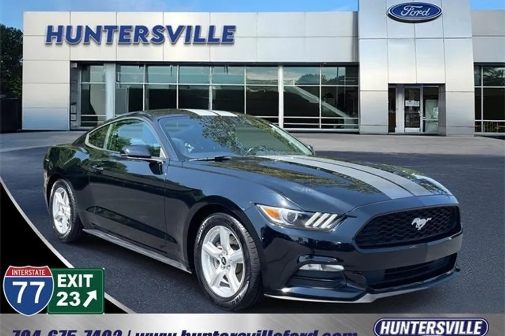 2017 Ford Mustang V6 photo 1
