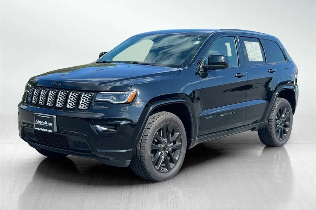 2022 Jeep Cherokee Laredo X photo 1