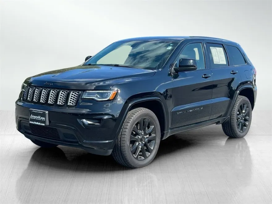 2022 Jeep Cherokee Laredo X photo 1