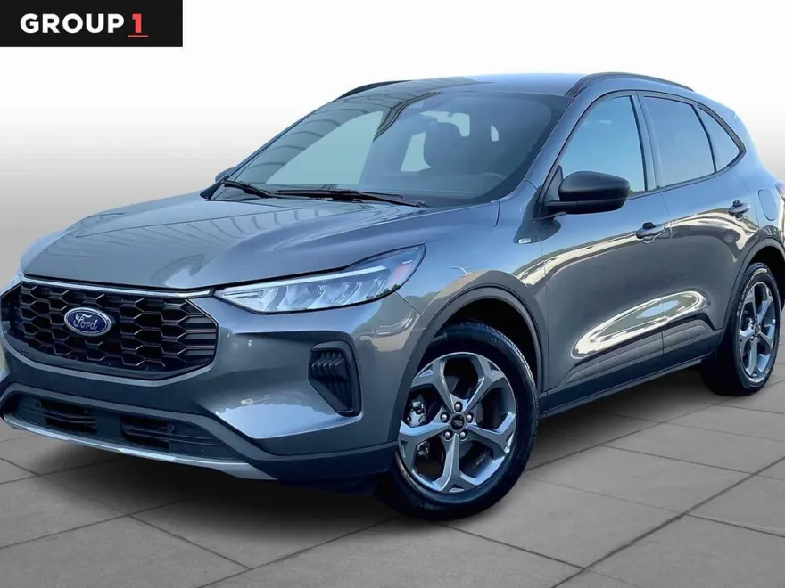 2025 Ford Escape ST-Line photo 1