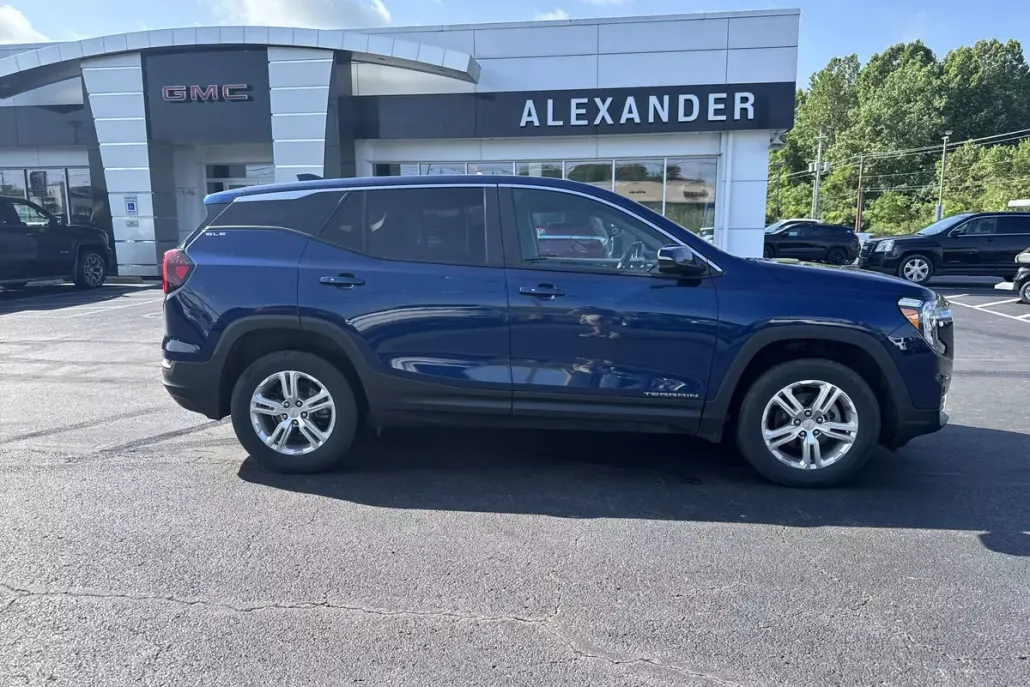 2022 Gmc Terrain SLE photo 1