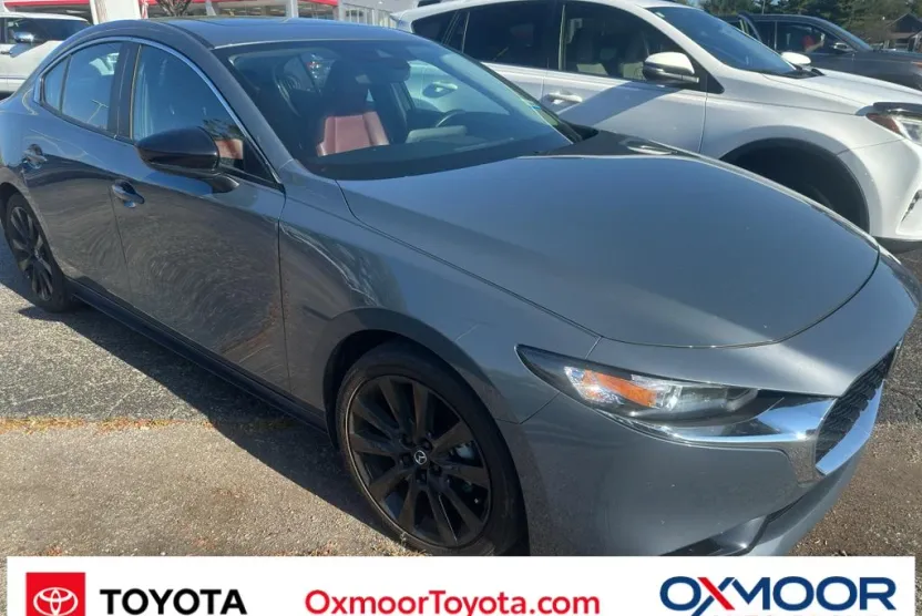 2023 Mazda Mazda3 2.5 s Carbon photo 1