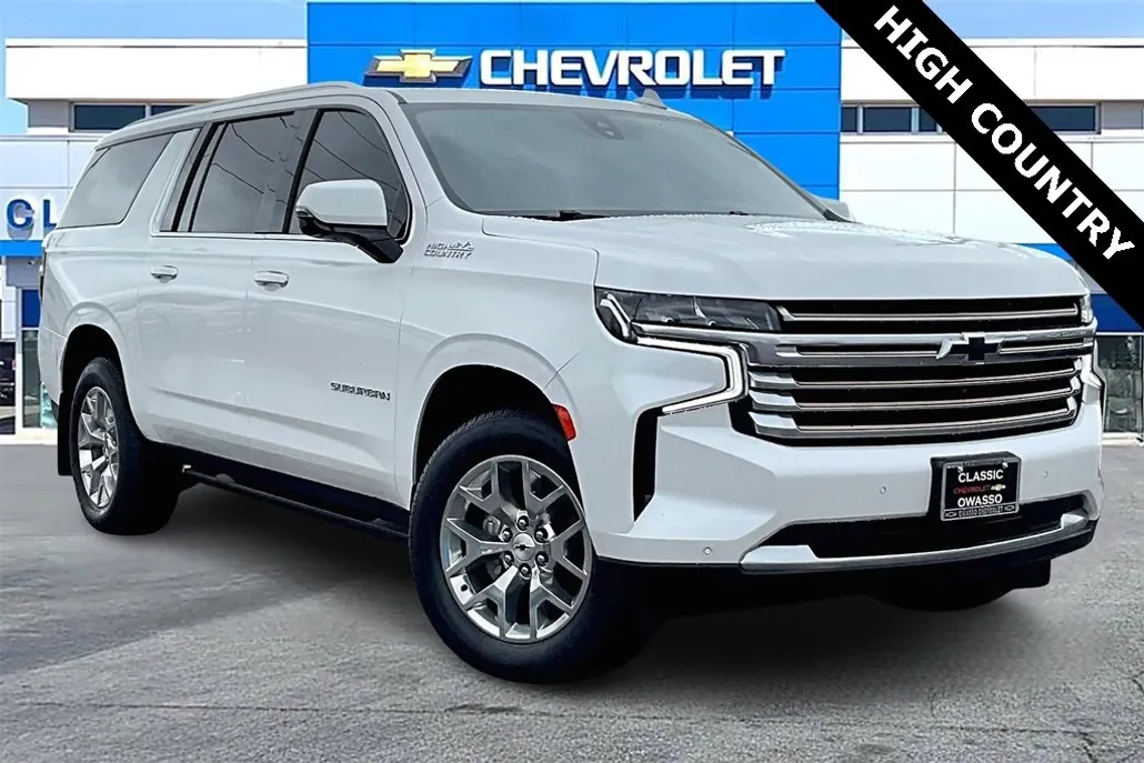 2021 Chevrolet Suburban High Country photo 1