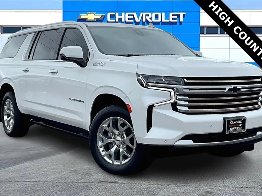 2021 Chevrolet Suburban High Country photo 1