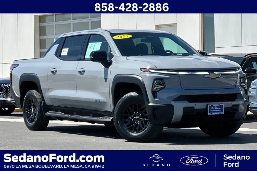 2025 Chevrolet Silverado EV LT photo 1