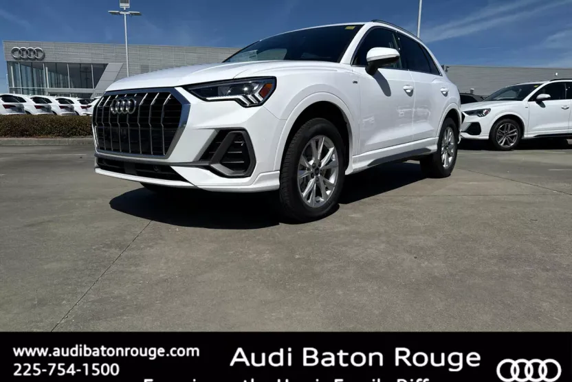 2025 Audi Q3 45 TFSI S line Premium Plus photo 1
