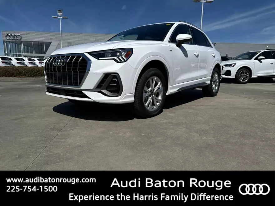 2025 Audi Q3 45 TFSI S line Premium Plus photo 1