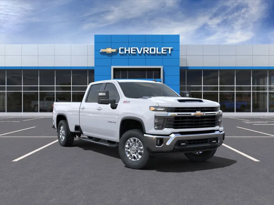2025 Chevrolet Silverado 3500HD LT photo 1