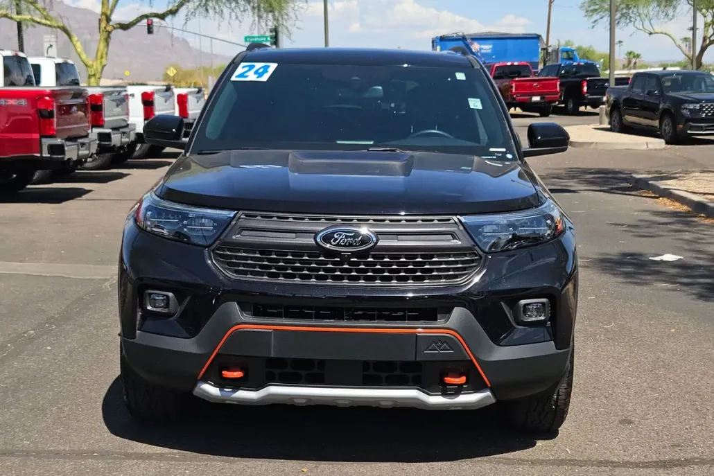 2024 Ford Explorer Timberline photo 1