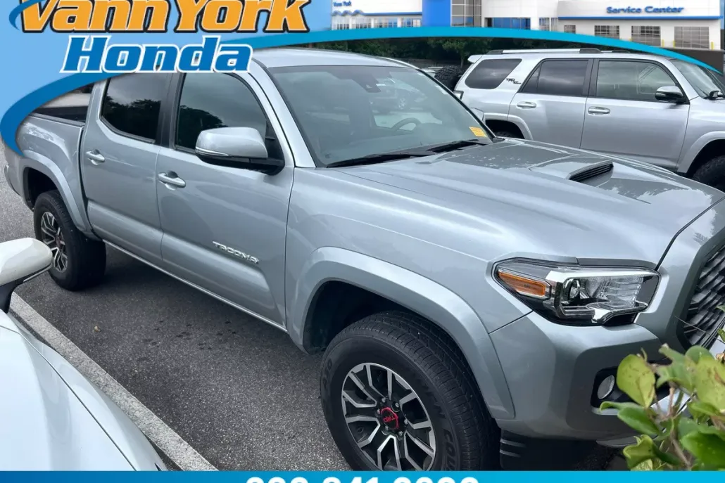 2023 Toyota Tacoma TRD Sport photo 1