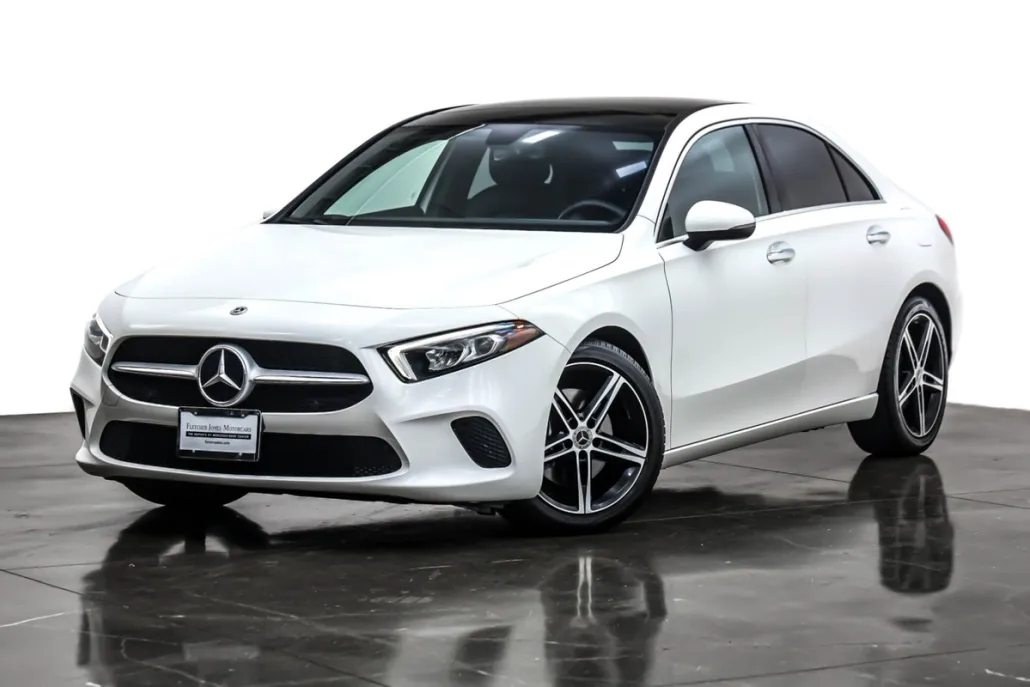 2022 Mercedes Benz A 220 photo 1