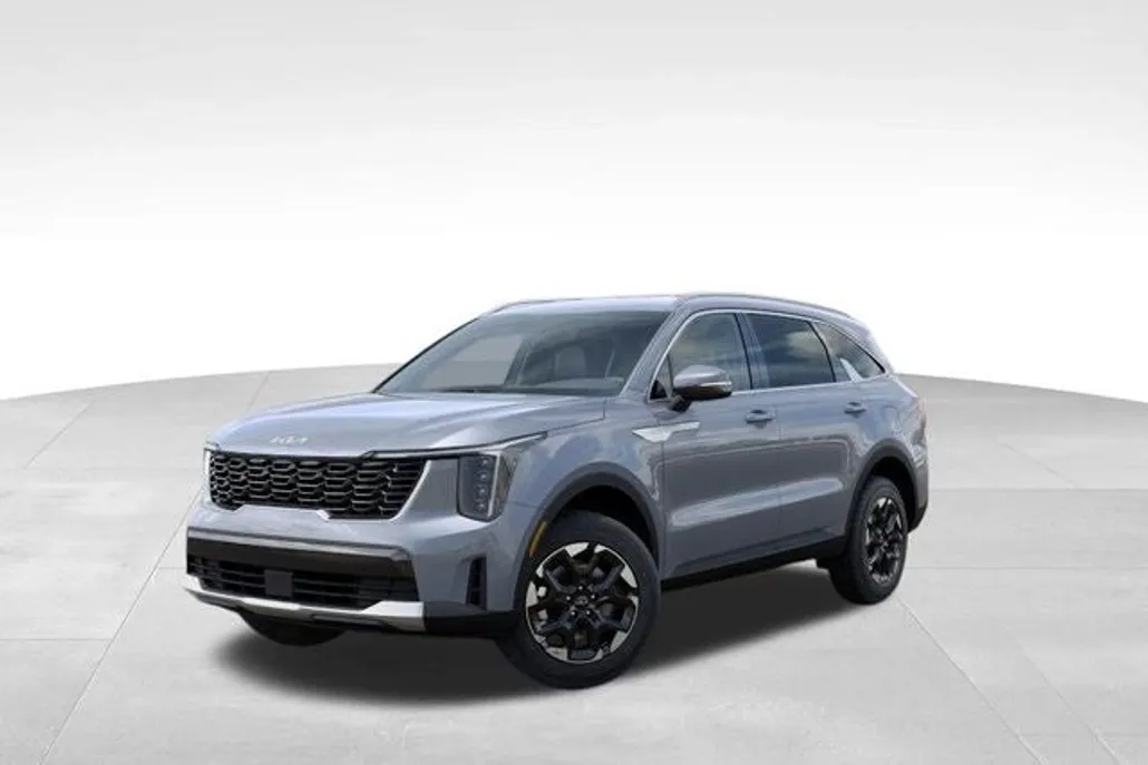 2025 Kia Sorento S photo 1