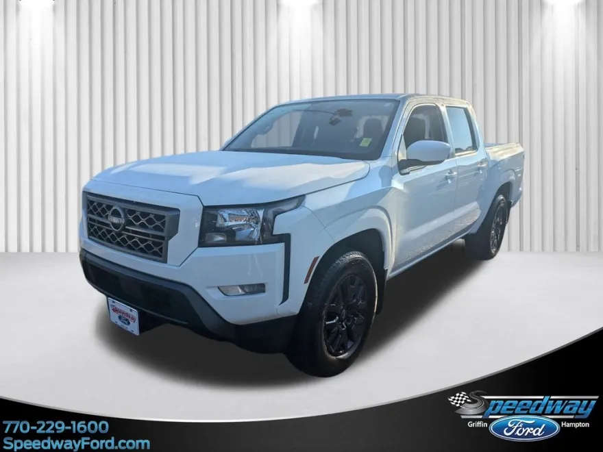 2023 Nissan Frontier SV photo 1