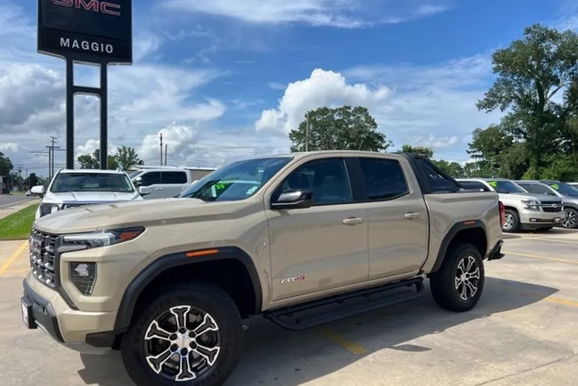2023 Gmc Canyon AT4 photo 1