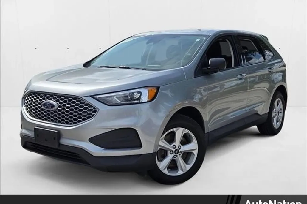 2023 Ford Edge SE photo 1