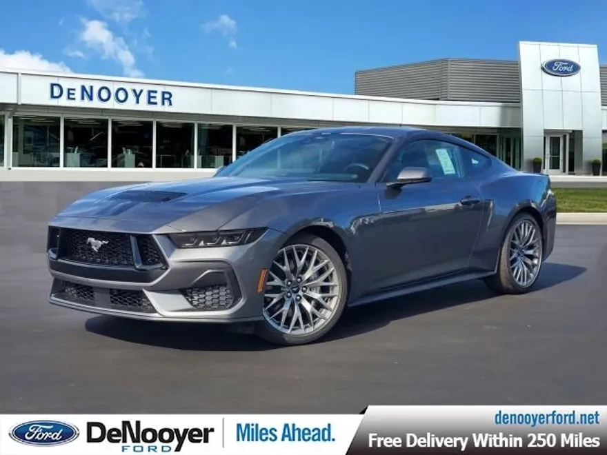 2025 Ford Mustang GT Premium photo 1
