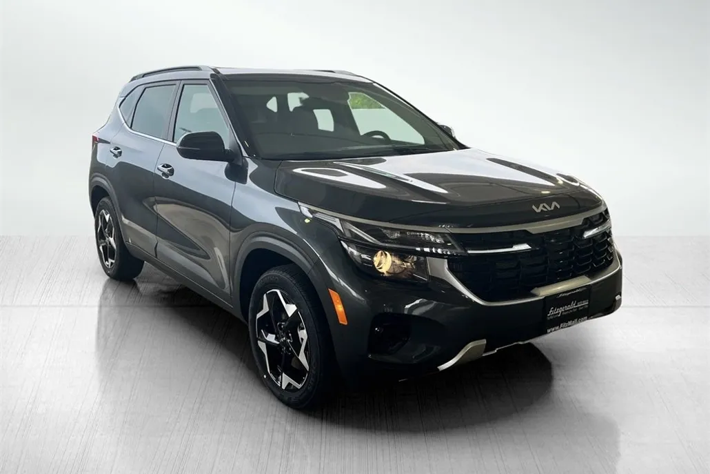 2025 Kia Seltos EX photo 1