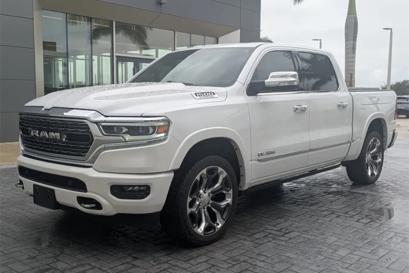 2021 Ram 1500 Limited photo 1