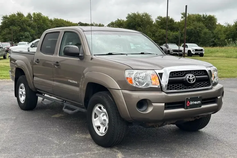 2011 Toyota Tacoma PreRunner photo 1