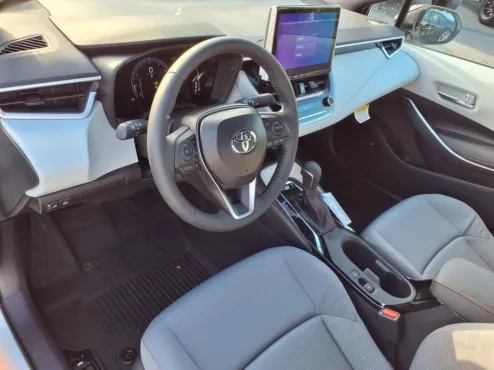 2025 Toyota Corolla SE photo 4