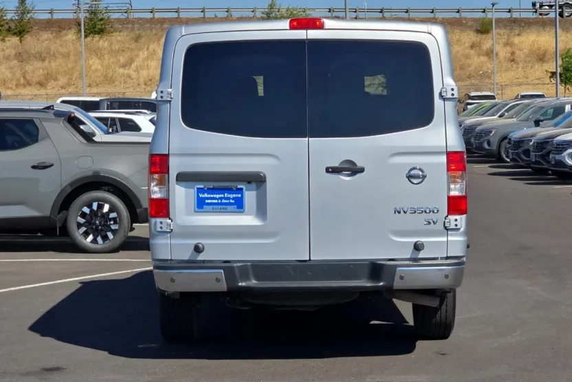 2020 Nissan NV3500 photo 1