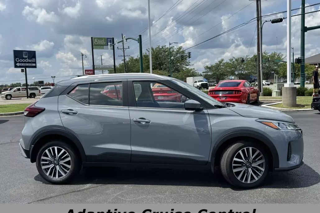 2024 Nissan Kicks SV photo 1