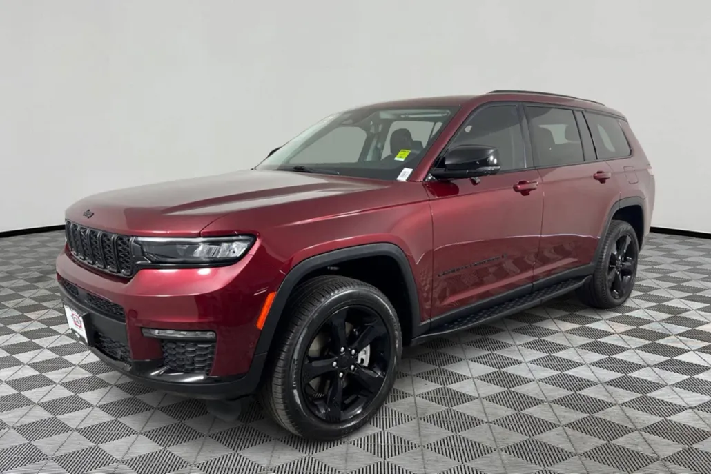 2023 Jeep Grand Cherokee Limited photo 1