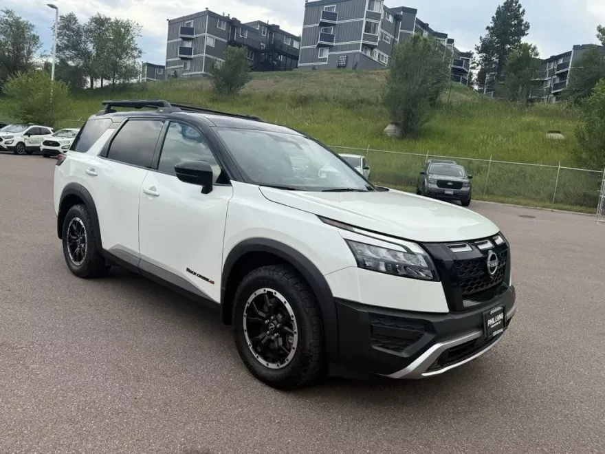 2023 Nissan Pathfinder Rock Creek photo 1