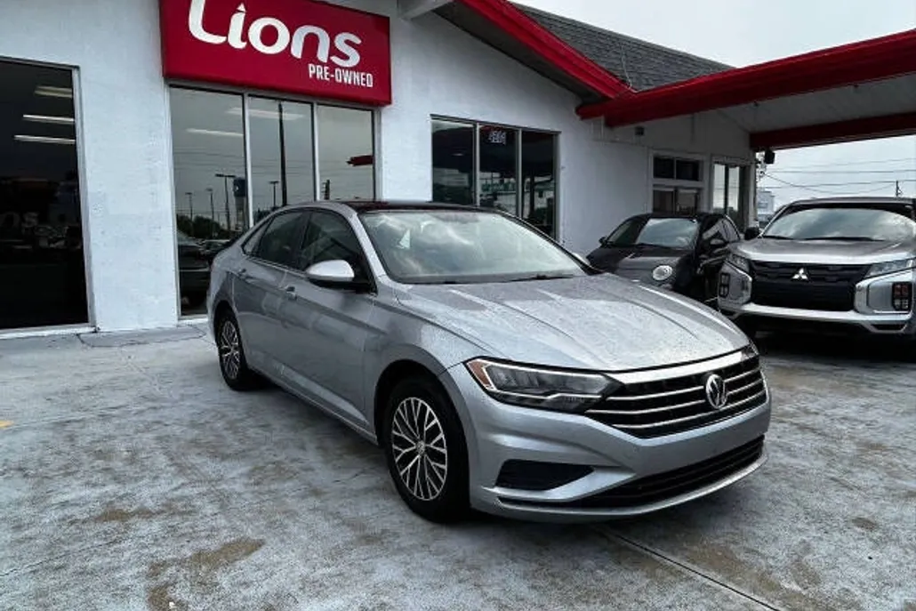 2019 Volkswagen Jetta SE R-Line photo 1