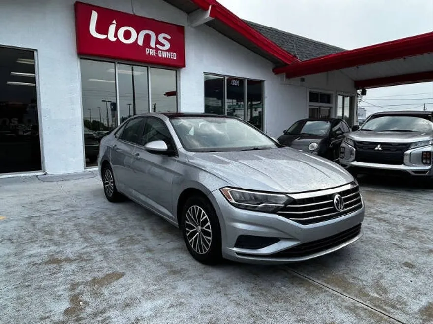 2019 Volkswagen Jetta SE R-Line photo 1