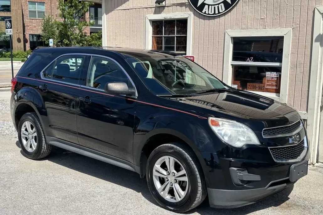 2015 Chevrolet Equinox LS photo 1