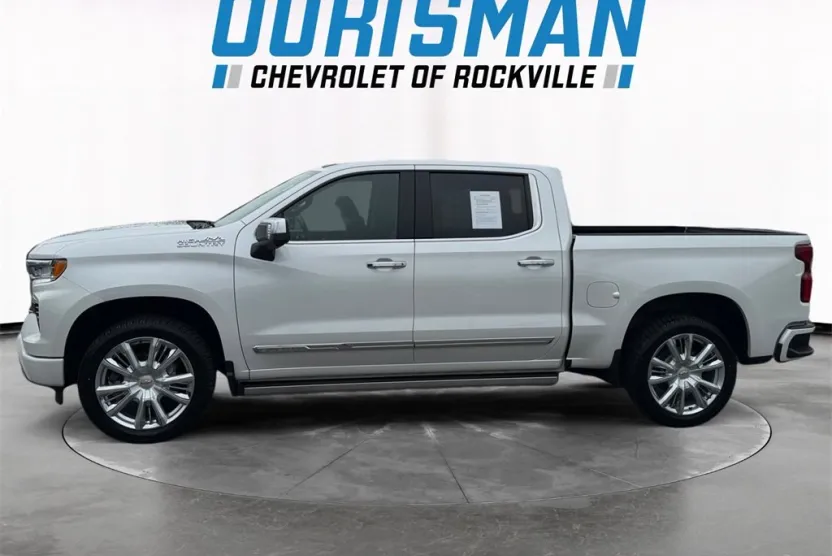 2023 Chevrolet Silverado 1500 High Country photo 1