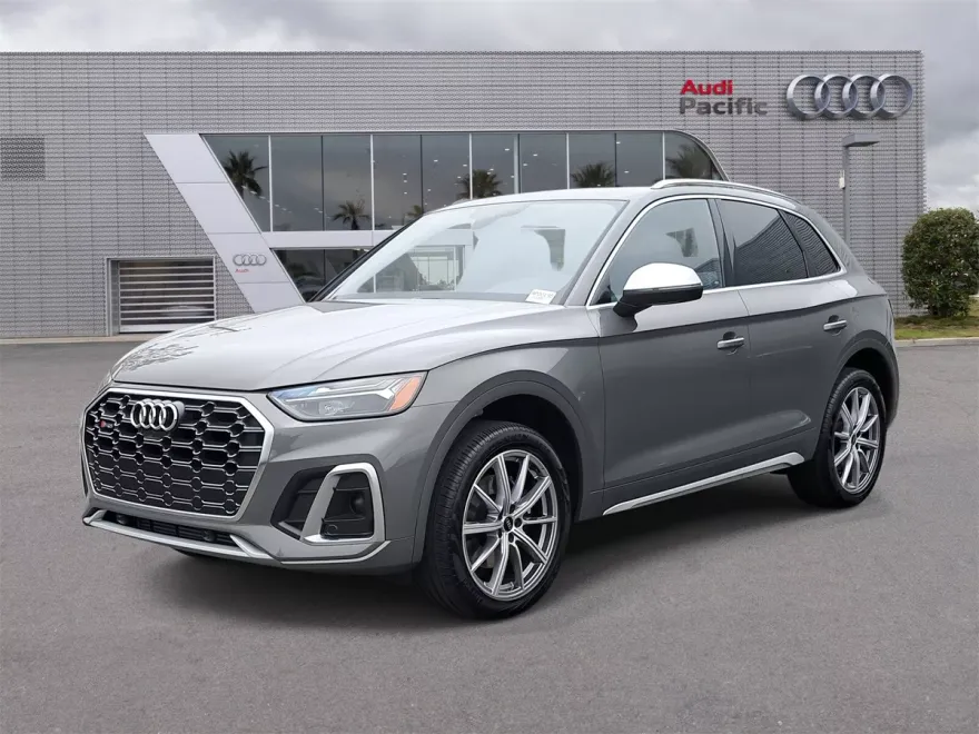 2023 Audi SQ5 Premium Plus photo 1