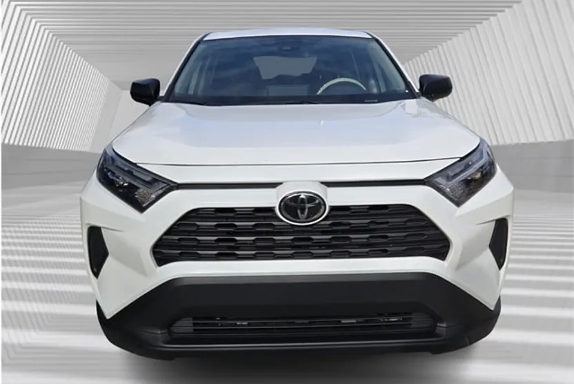 2023 Toyota RAV4 LE photo 1
