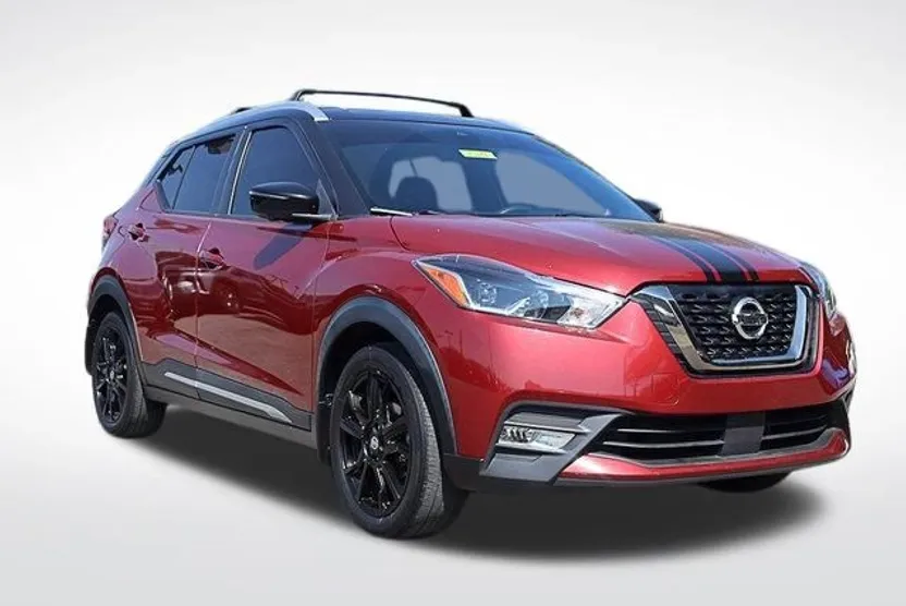 2020 Nissan Kicks SR photo 1