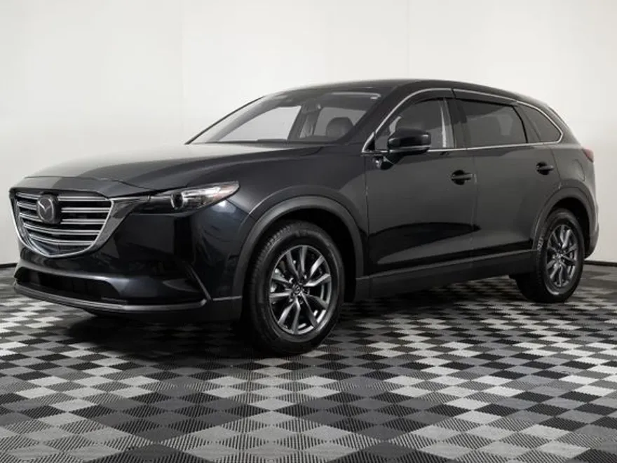 2022 Mazda CX-9 Touring photo 1