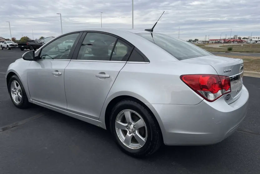 2014 Chevrolet Cruze photo 1
