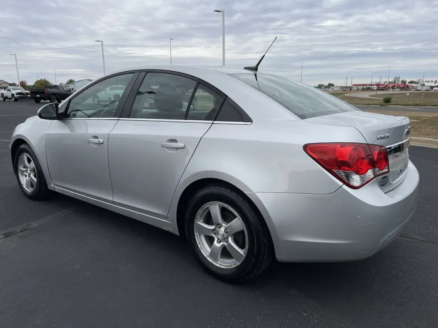 2014 Chevrolet Cruze photo 1