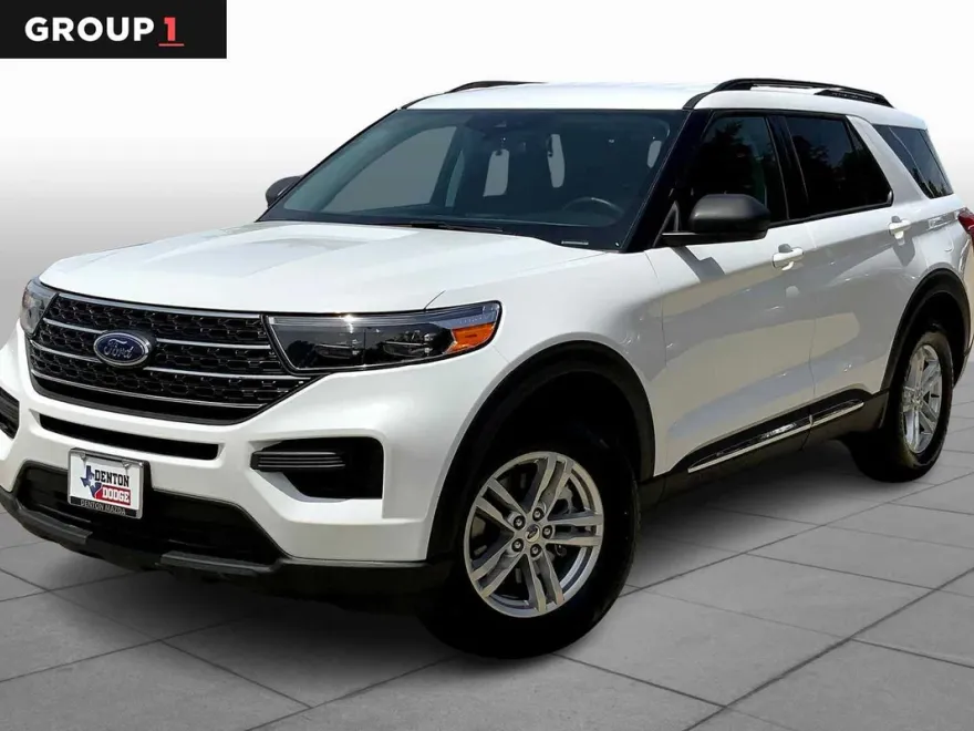 2022 Ford Explorer XLT photo 1