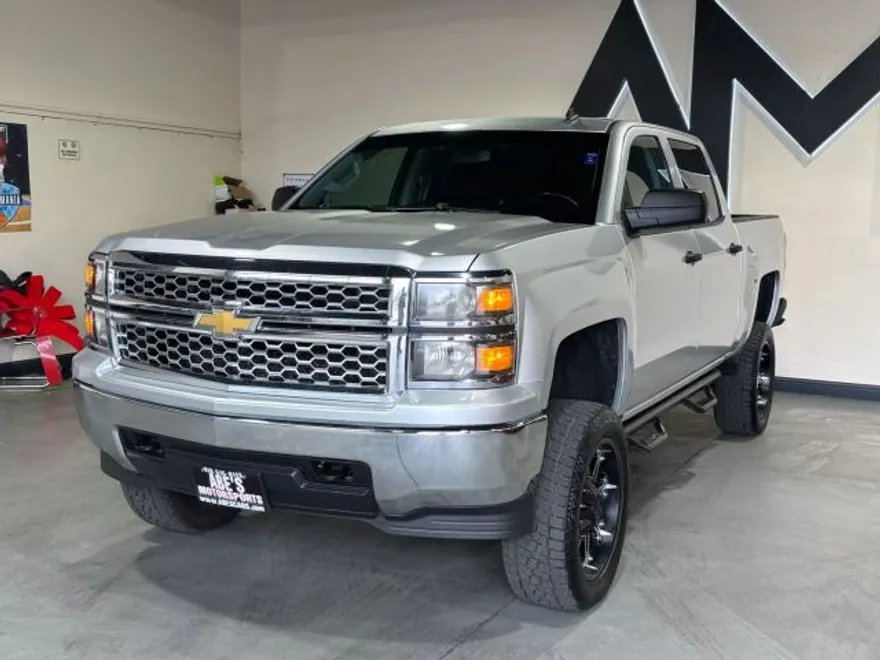 2014 Chevrolet Silverado 1500 LT photo 1