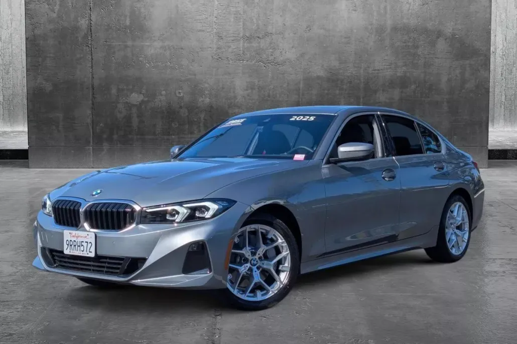 2025 Bmw 330i photo 1