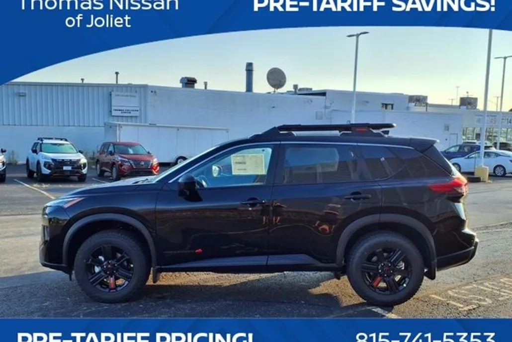 2026 Nissan Rogue SV photo 1