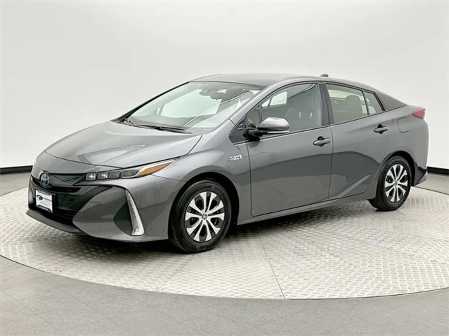 2020 Toyota Prius Prime XLE photo 1