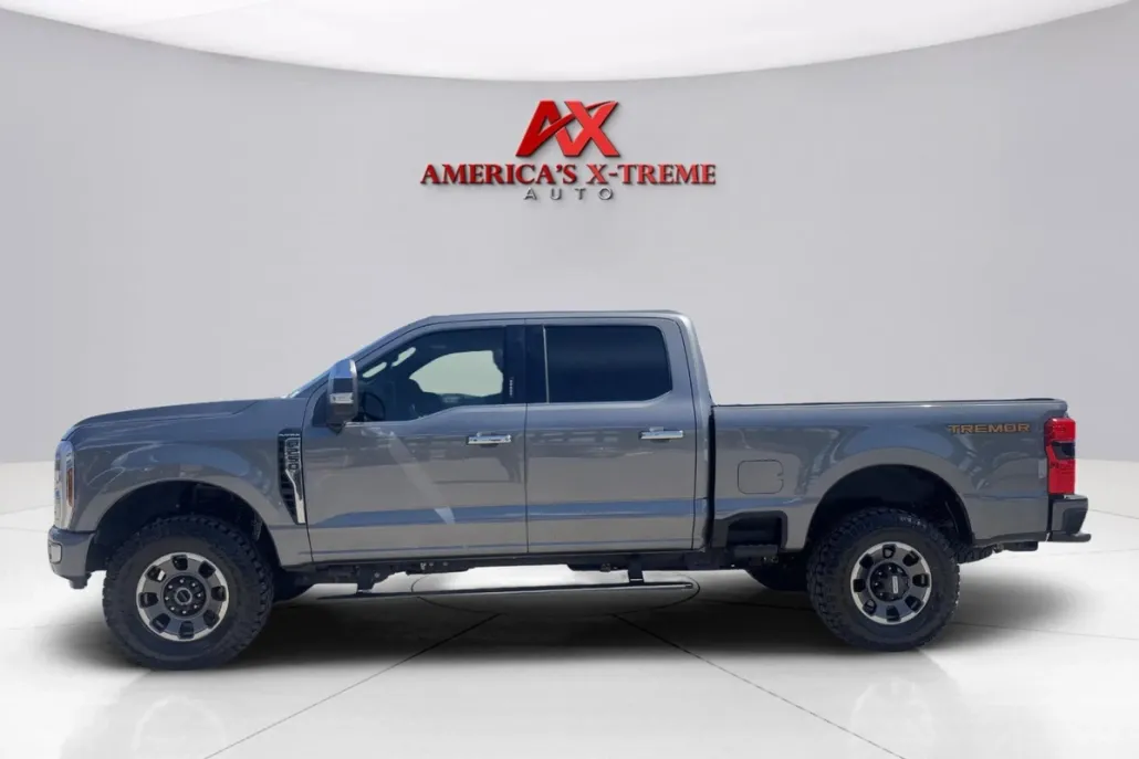 2024 Ford F-250 Platinum photo 1