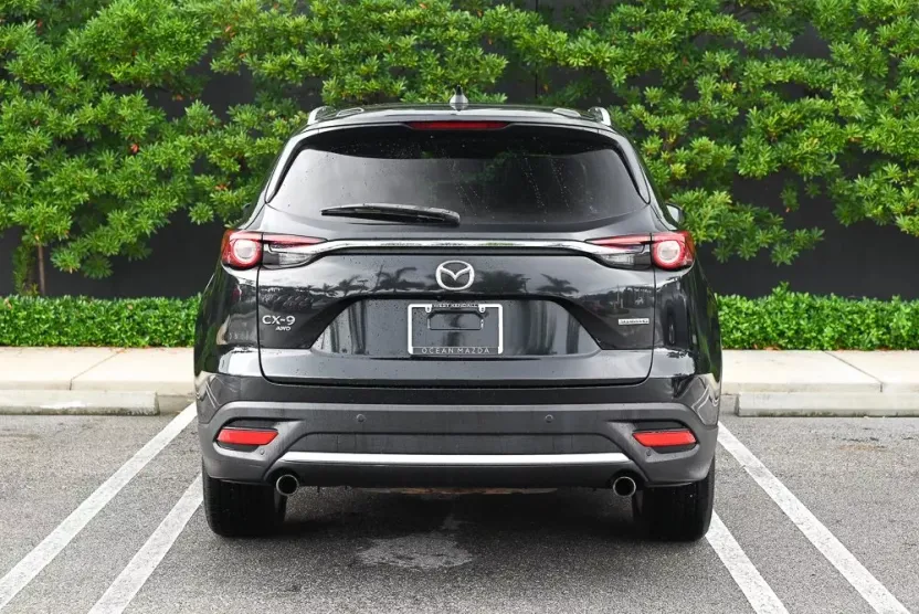 2021 Mazda CX-9 Grand Touring photo 1
